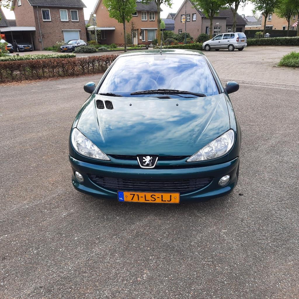 Peugeot 206 2.0 16V CC 2003 Groen, Auto's, Peugeot, Bedrijf, ABS, Airbags, Airconditioning, Centrale vergrendeling, Elektrische buitenspiegels