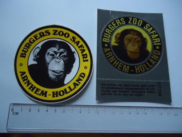sticker oud Burgers zoo safari Arnhem nl dierentuin retro 2x, Verzamelen, Verzenden, Zo goed als nieuw, Bedrijf of Vereniging