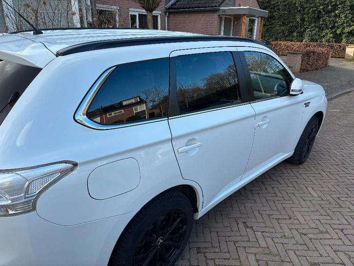 Mitsubishi Outlander PHEV Instyle+ zuinig | extra velgen set, Auto's, Mitsubishi, Particulier, Outlander, 4x4, ABS, Achteruitrijcamera