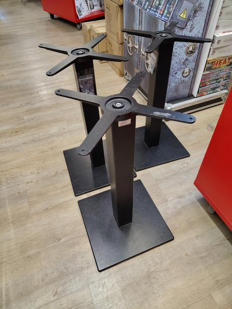 Zwarte metalen tafelpoot, 73 cm hoog, Ophalen, Tafelpoot, Gebruikt, 50 tot 100 cm