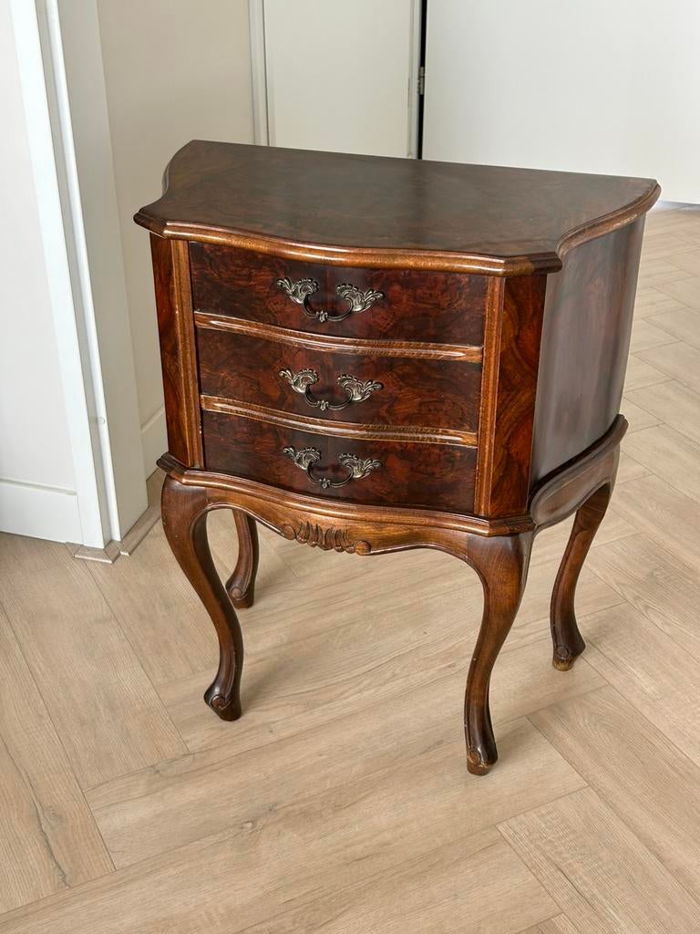 Klassiek Queen Anne stijl nachtkastje/ladekastje, Huis en Inrichting, Kasten | Ladekasten, Ophalen, Gebruikt