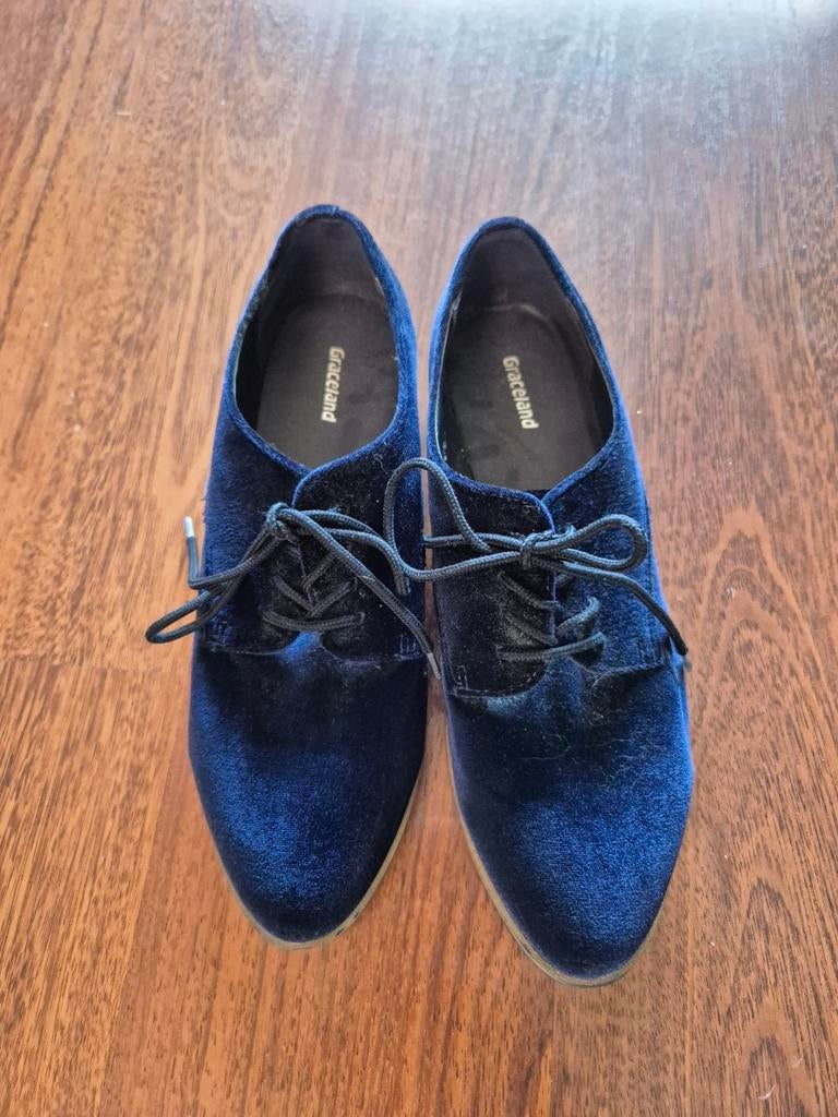 Dames  schoenen, Blauw, Ophalen of Verzenden, Sneakers of Gympen, Van haren