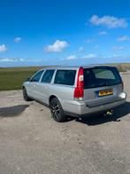 Volvo V70 2.4 - Nieuwe APK, Auto's, Volvo, 1800 kg, Zwart, 1498 kg, Stationwagon