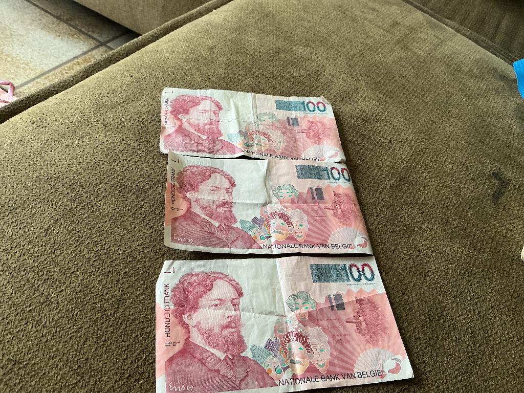 3 Belgische Biljetten van 100 Frank Per stuk, Postzegels en Munten, Bankbiljetten | België, Ophalen of Verzenden, Setje