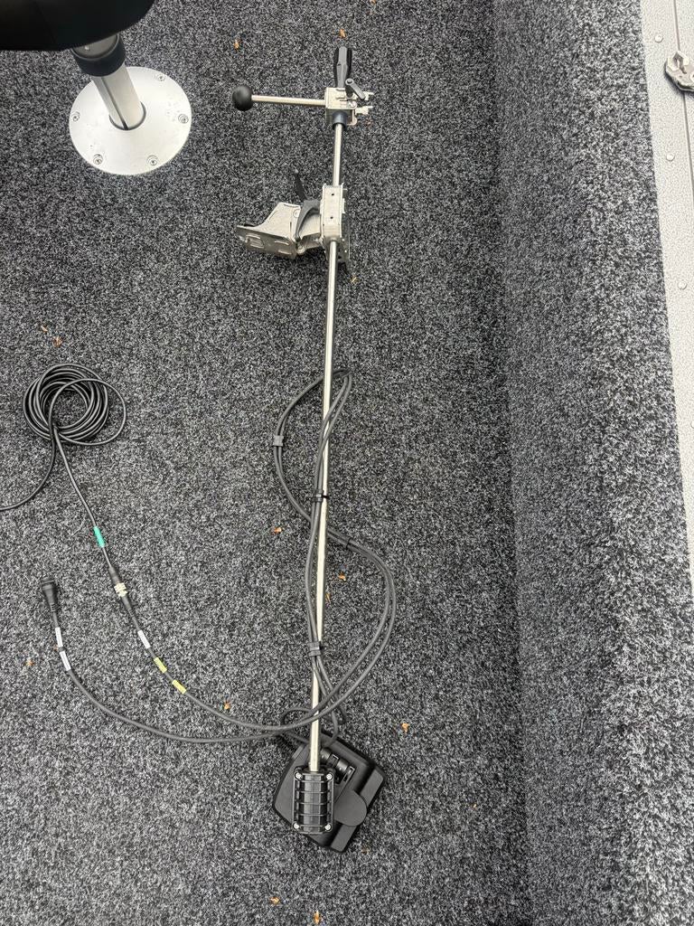 KED Transducer stang met Mega Live of LVS aansluiting, Watersport en Boten, Hengelsport | Algemeen, Ophalen of Verzenden, Gebruikt