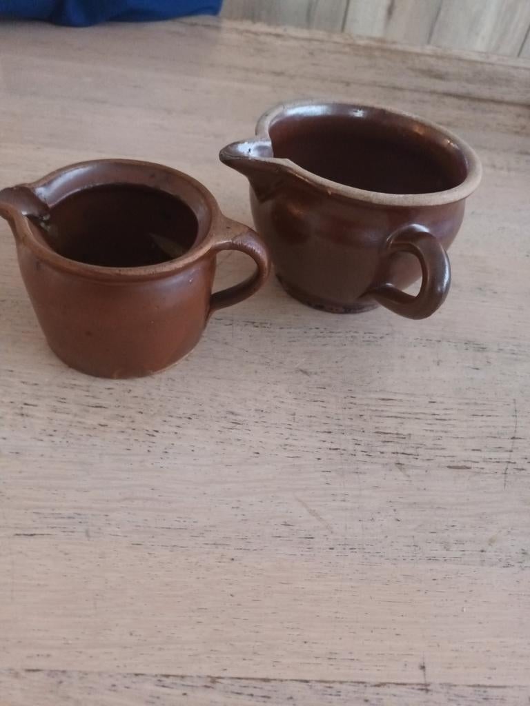 2 antieke gres kannetjes. Zgn Jacobskannetjes.Gres aardewerk, Ophalen of Verzenden