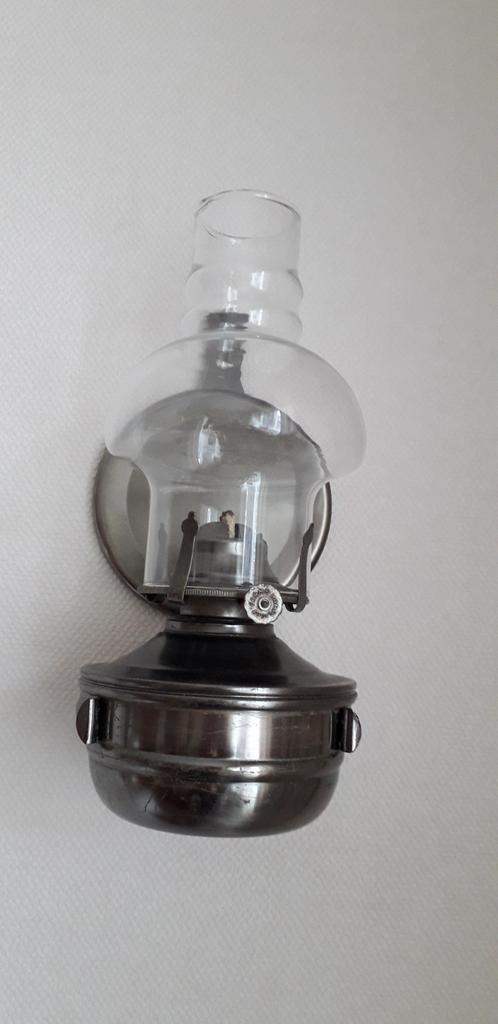 Olielamp met wandbevestiging, Ophalen of Verzenden