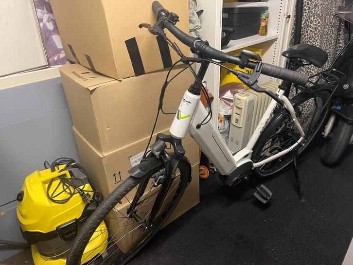 Kalkhoff Univega Renew elektrische damesfiets 28inch ebike, Fietsen en Brommers, Fietsen | Dames | Damesfietsen, Zo goed als nieuw