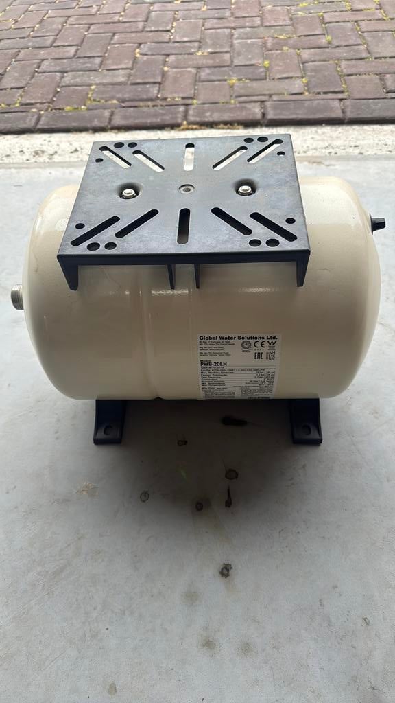 Expansievat voor pomp 20L, Ophalen of Verzenden, Zo goed als nieuw, Dompelpomp