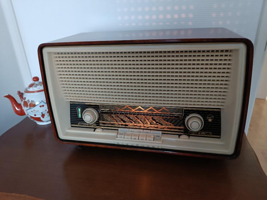 Blaupunkt radio, Ophalen
