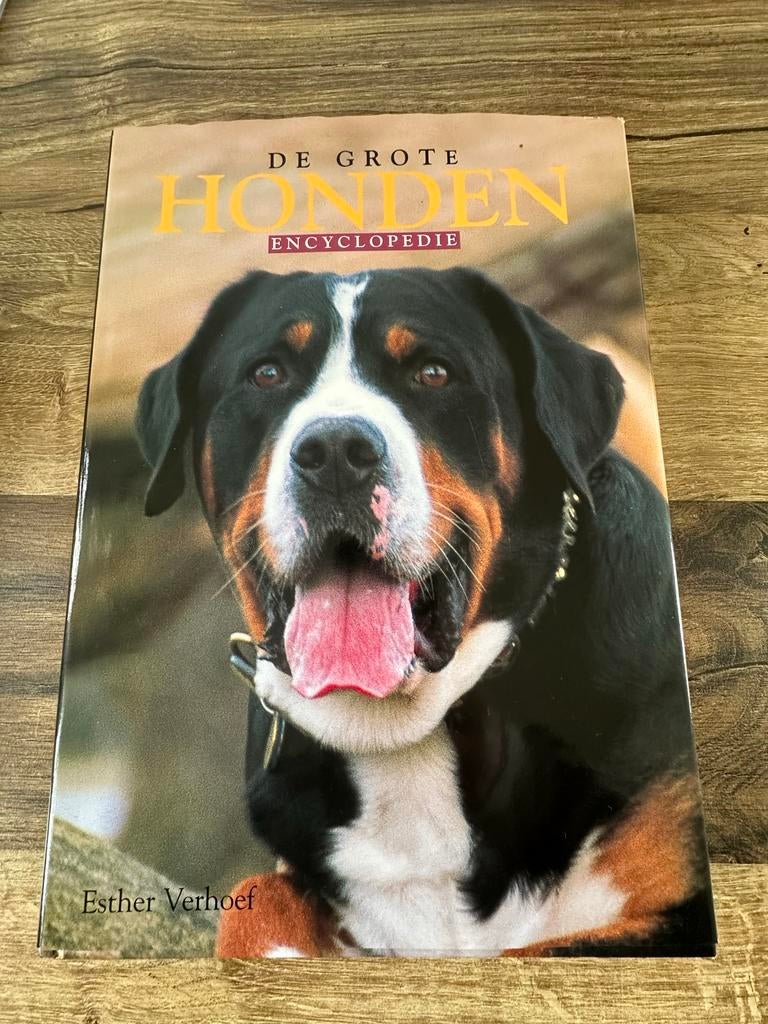 Esther Verhoef - De grote honden encyclopedie, Honden, Ophalen of Verzenden, Zo goed als nieuw, Esther Verhoef