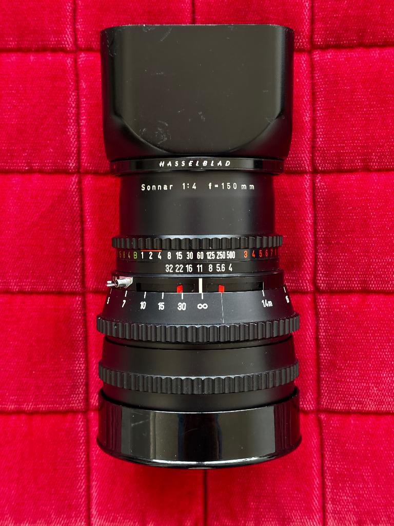 Hasselblad Carl Zeiss Sonnar T* 150 mm/4.0 - in topstaat -, Ophalen of Verzenden, Refurbished, Telelens