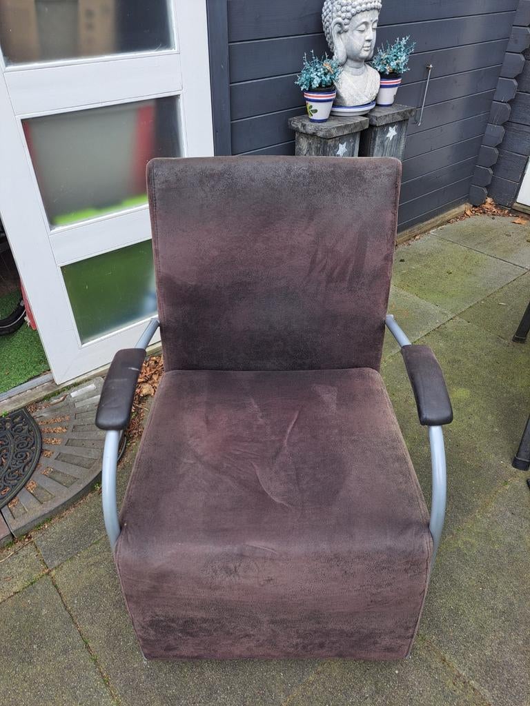 Comfortabele fauteuil - Bruin stof met metalen frame, Huis en Inrichting, Fauteuils, Modern, Comfortabel, Gebruikt, 75 tot 100 cm