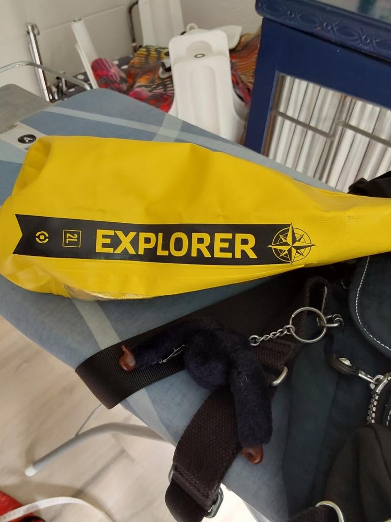 Explorer 2L Waterdichte Dry Bag - Geel, Ophalen of Verzenden, Zo goed als nieuw, Overige typen
