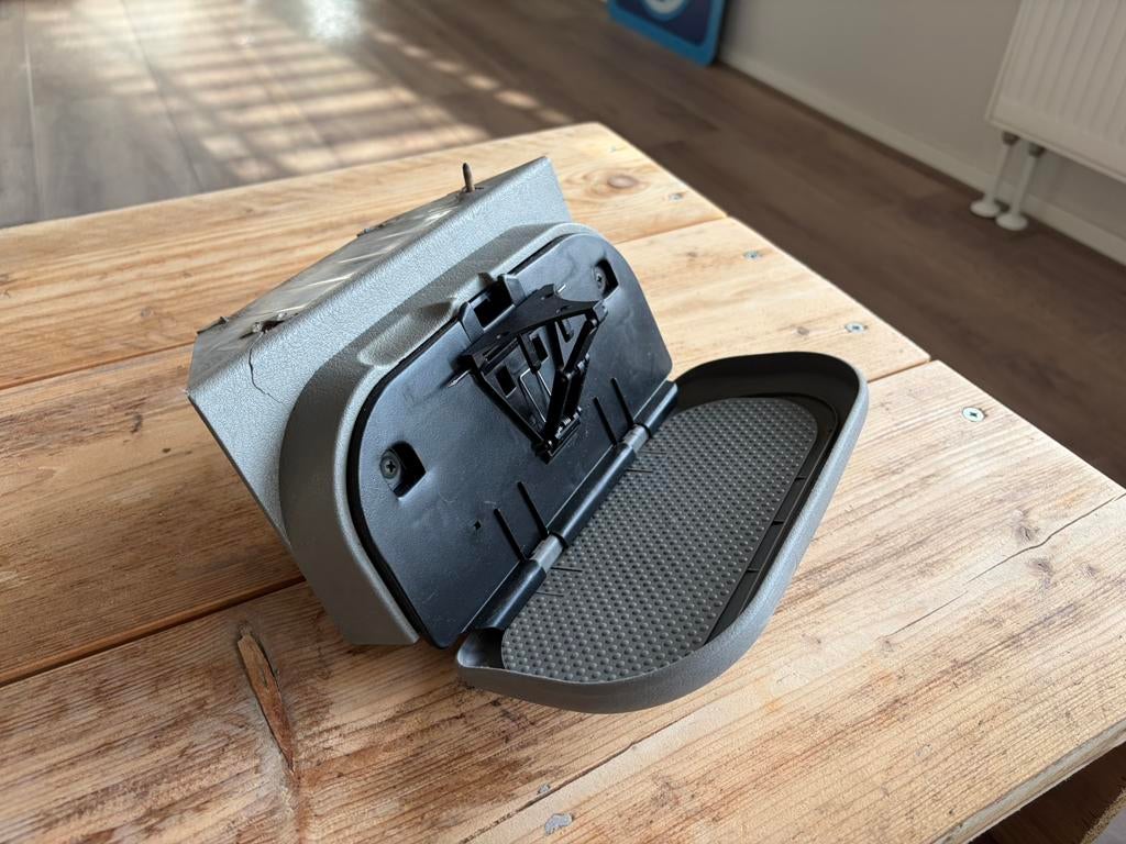 Volkswagen T4 California beker houder, Auto-onderdelen, Interieur en Bekleding, Ophalen of Verzenden, Gebruikt, Volkswagen