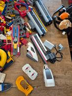 Grote partij LEGO met treinen en losse stenen, Kinderen en Baby's, Speelgoed | Duplo en Lego, Ophalen of Verzenden, Gebruikt, Losse stenen