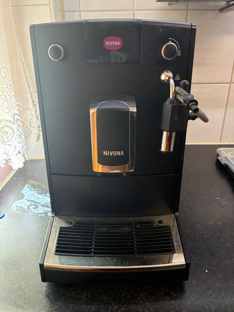 Novina koffiemachine, Witgoed en Apparatuur, Koffiezetapparaten, Ophalen, ., Espresso apparaat, Koffiebonen