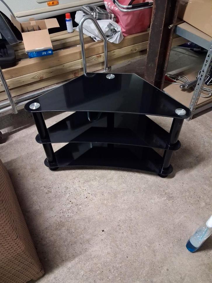 Zwart glazen tv meubel, Huis en Inrichting, Kasten | Televisiemeubels, Minder dan 100 cm, 25 tot 50 cm, Glas, Metaal, Ophalen