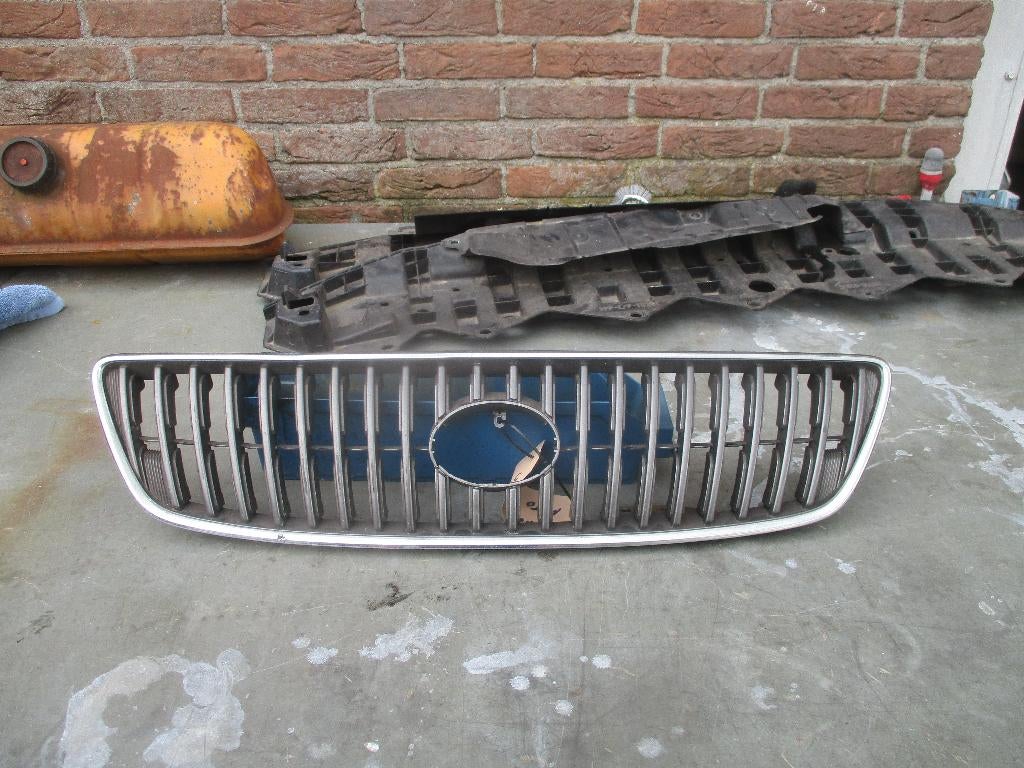 Lexus grille, Ophalen of Verzenden, Gebruikt, Lexus, Bumper