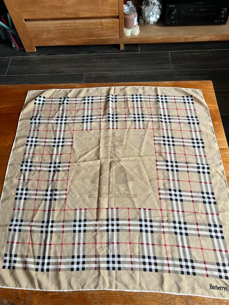 Zijden sjaal Burberrys, Kleding | Dames, Verzenden, Gedragen, Sjaal