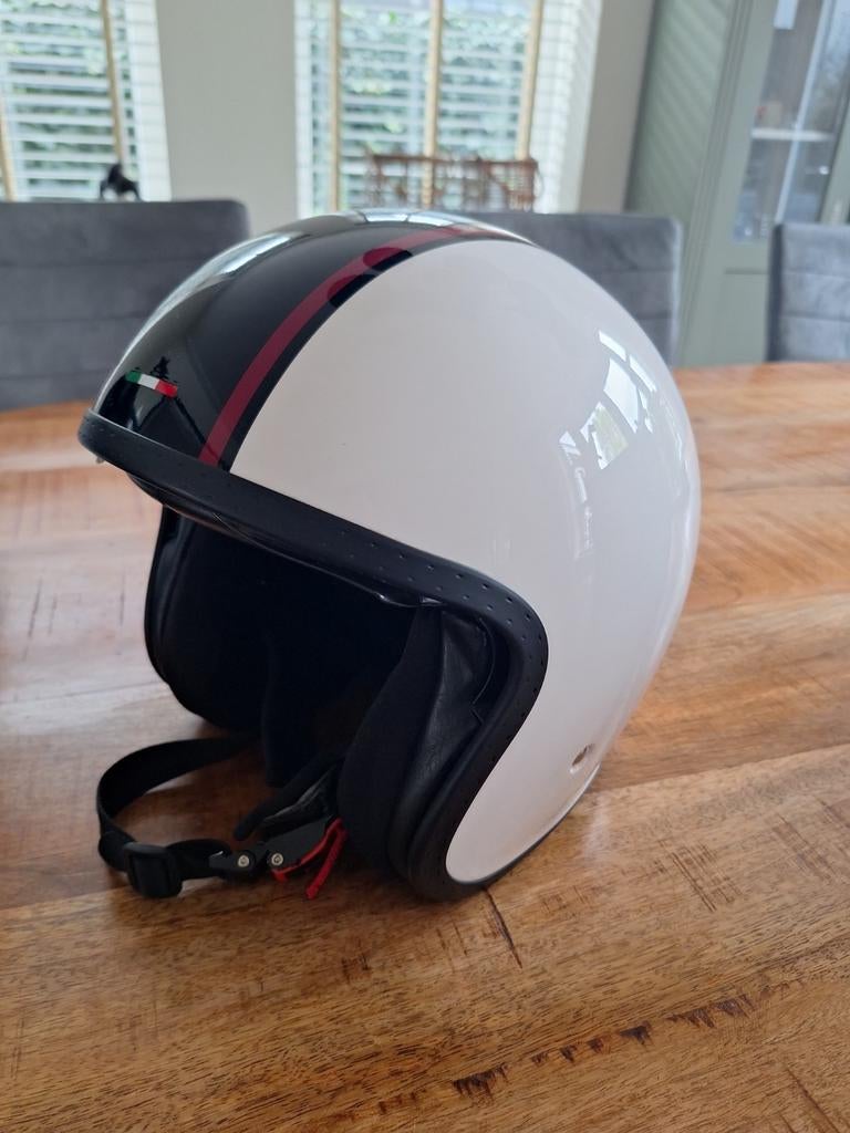 Nette witte helm Merk Vito maat S, Ophalen of Verzenden, Zo goed als nieuw