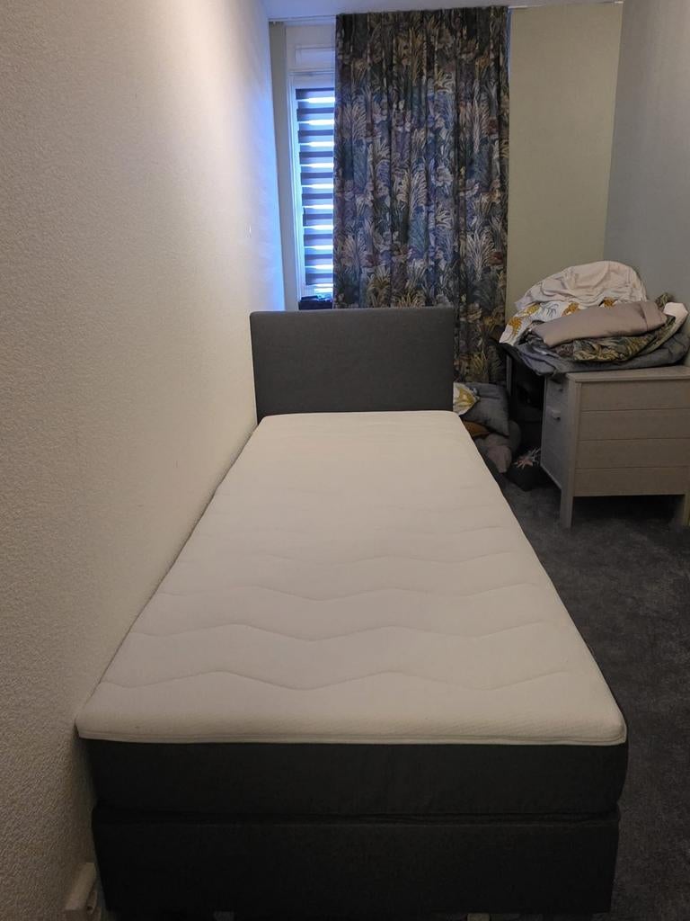 Boxspring 90x200 ZGAN grijs antraciet, Ophalen, 90 cm, Eenpersoons, Zo goed als nieuw