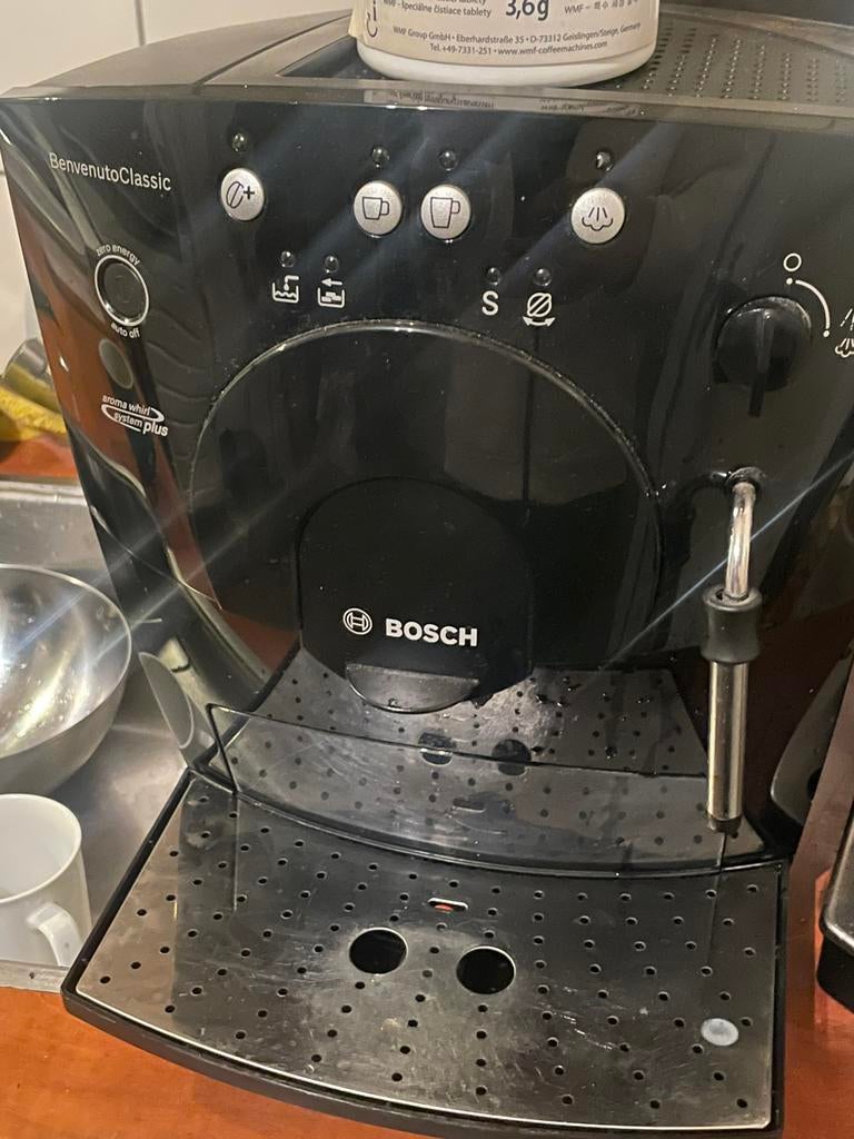 Bosch bonenkoffie machine en stoom oven, Witgoed en Apparatuur, Koffiezetapparaten, Ophalen, Gebruikt, Koffiemachine