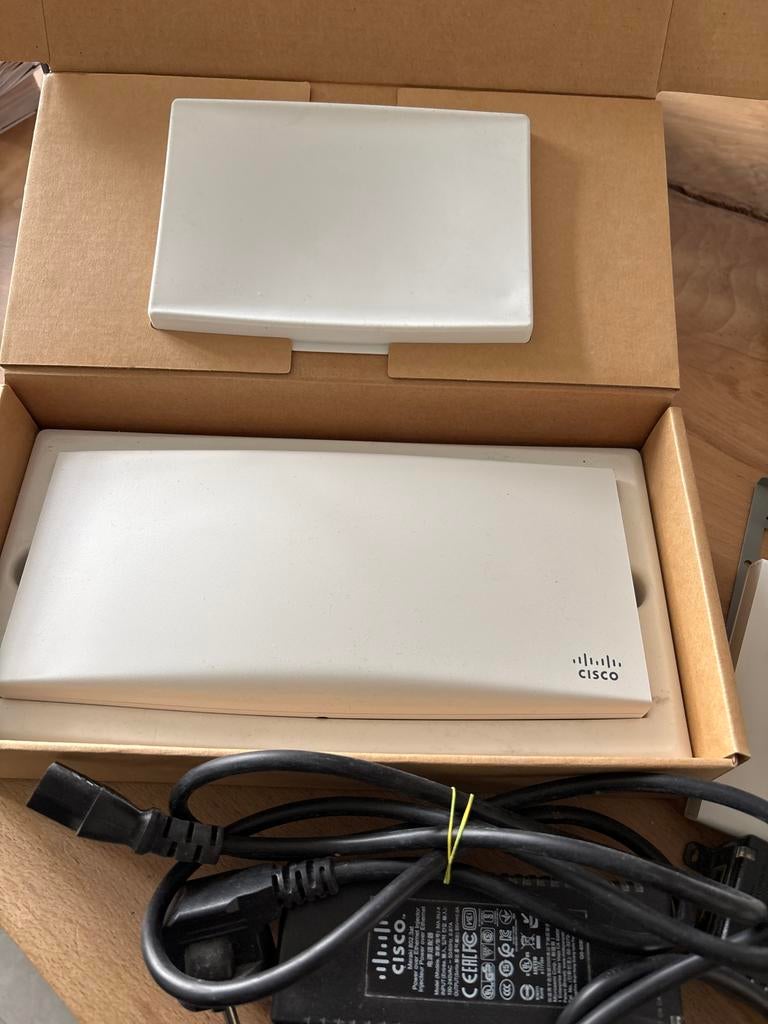 2x Cisco Meraki MR36 Access Points - Zo goed als nieuw, Computers en Software, Accesspoints, Ophalen, Zo goed als nieuw