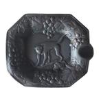 vintage kleine metalen asbak met reliëf aap, Gebruikt, -, -, Ophalen of Verzenden