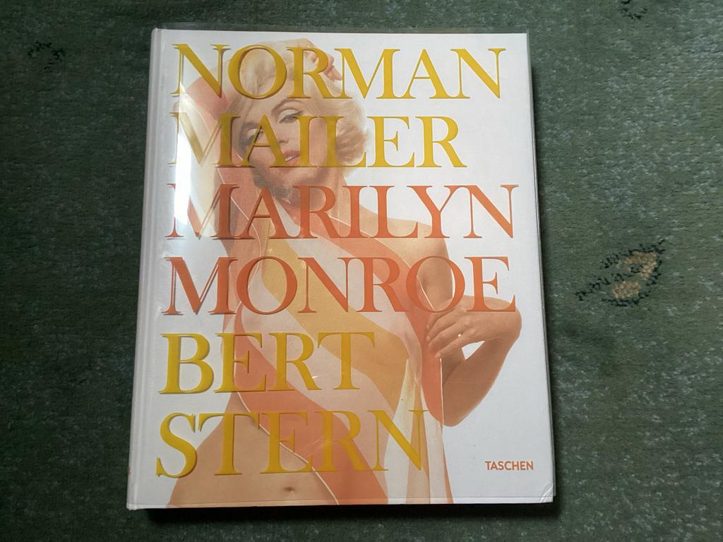 Marilyn Monroe Groot Fotoboek - Norman Mailer & Bert Stern, Ophalen of Verzenden, Zo goed als nieuw, Overige onderwerpen