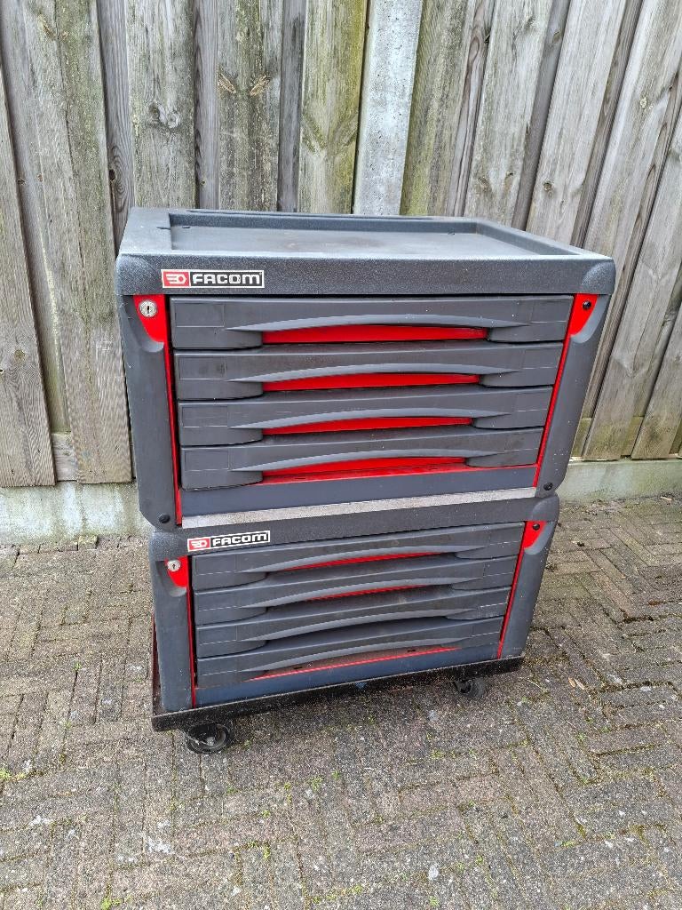 Facom gereefschapwagen, Ophalen, Gebruikt