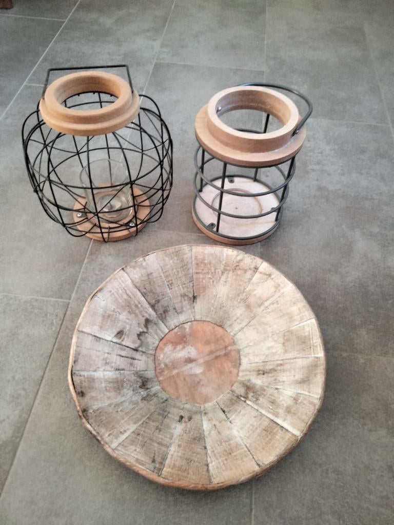 Bijna gratis.Leuke kandelaars  en schaal Hout, Ophalen of Verzenden, Zo goed als nieuw, Hout, 25 tot 50 cm