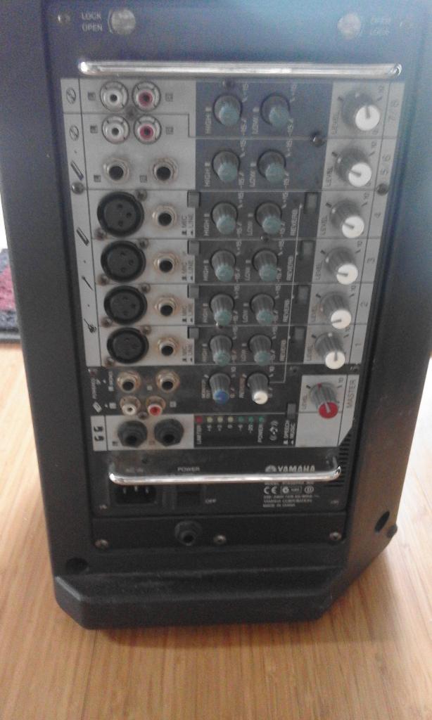 Yamaha Stagepas 300, Gebruikt, 120 watt of meer, Front, Rear of Stereo speakers, Ophalen