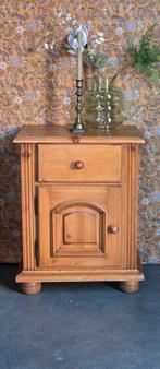 Grenen nachtkastje / halkastje, Ophalen, Gebruikt