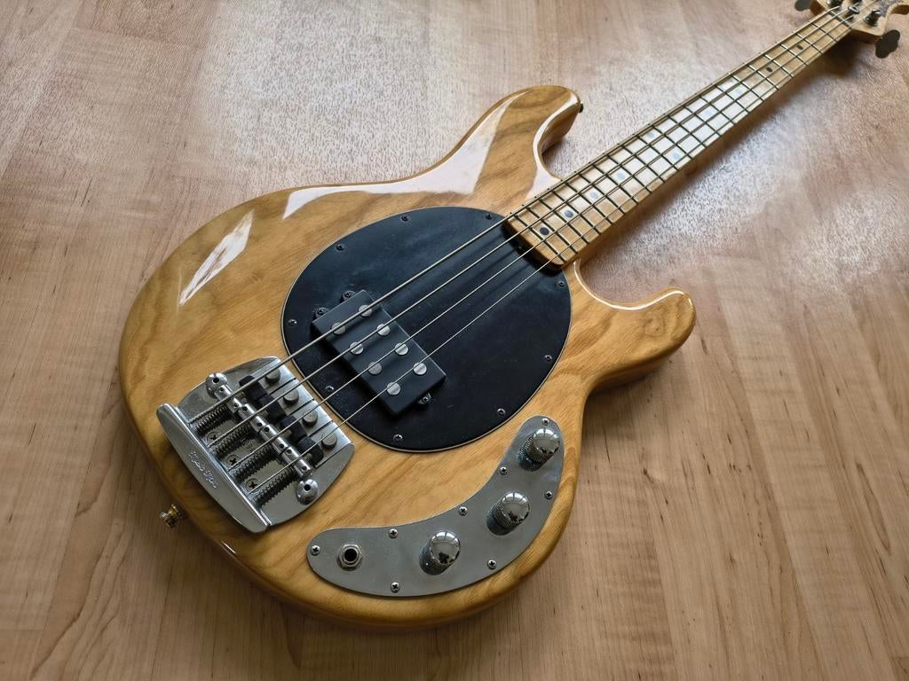 Music Man Stingray USA 1991 - 2EQ, Ophalen