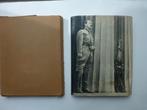 Plaatjesalbum: Adolf Hitler uit 1936 met stofomslag en doos, Ophalen of Verzenden, Zo goed als nieuw, Plaatjesalbum