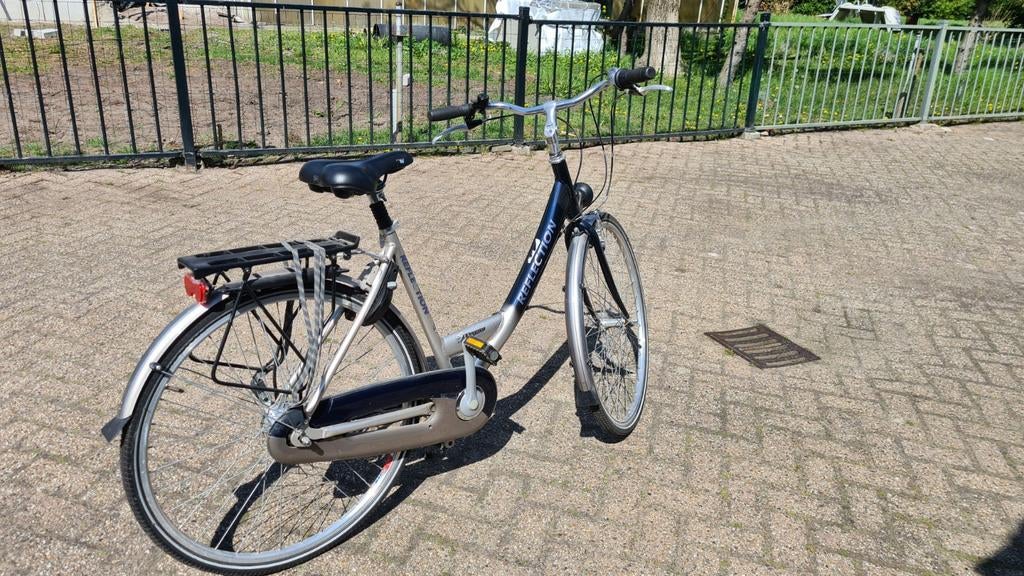 Dames fiets reflection 59 cm, Fietsen en Brommers, Fietsen | Dames | Damesfietsen, Versnellingen, 56 cm of meer, Zo goed als nieuw
