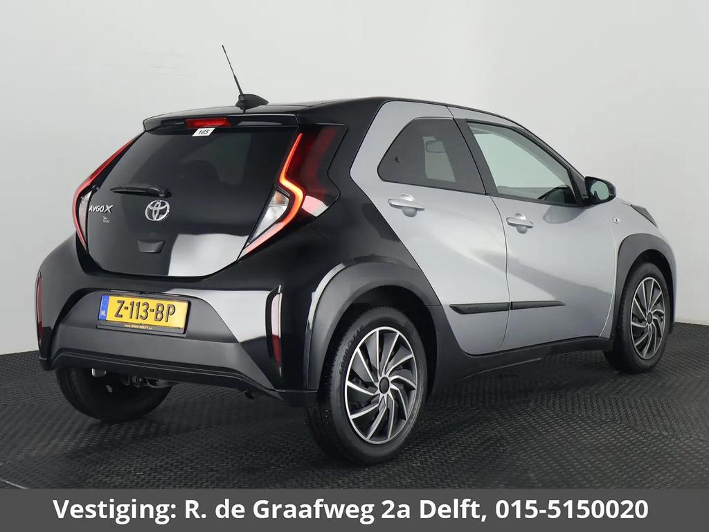 Toyota Aygo X 1.0 VVT-i MT Play Bi-Tone € 14.200,00, Stof, 920 kg, 4 stoelen, Handgeschakeld