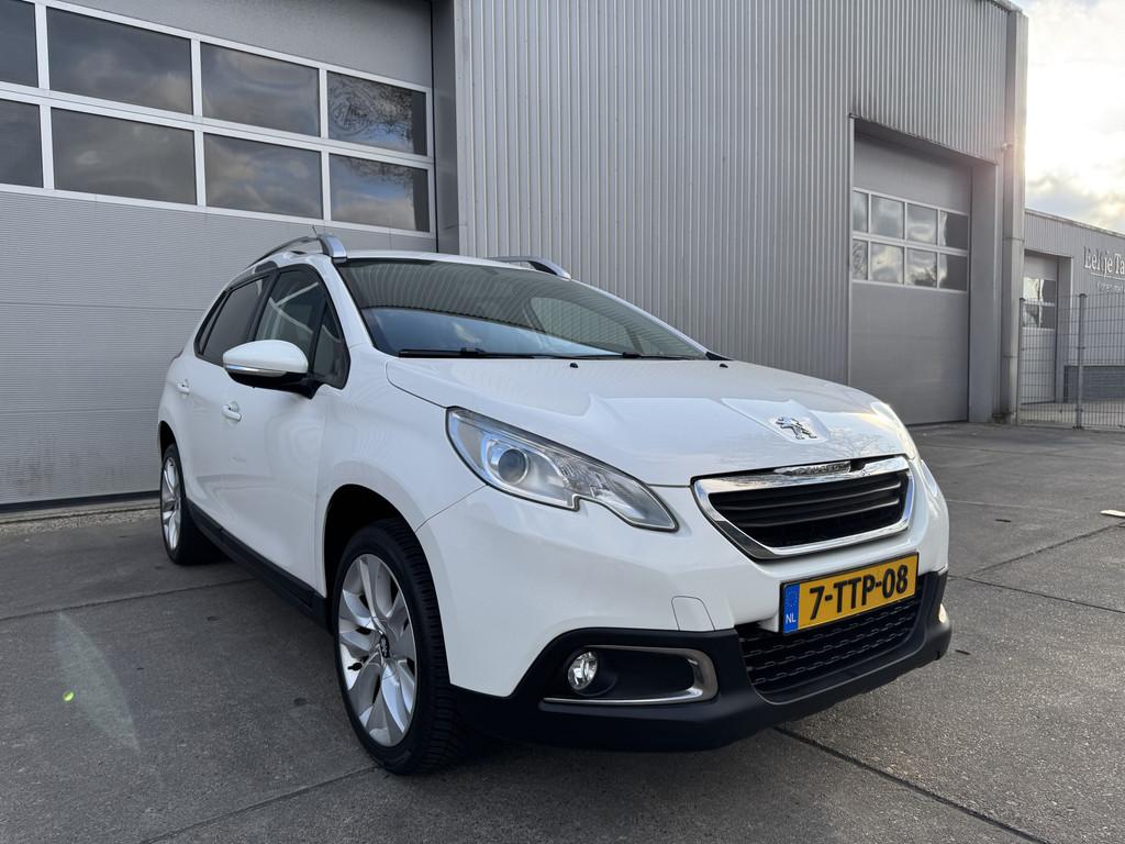 Peugeot 2008 1.2 VTi Blue Lease AUT. TREKHAAK NETTE AUTO., Auto's, Euro 5, 450 kg, Zwart, 1199 cc