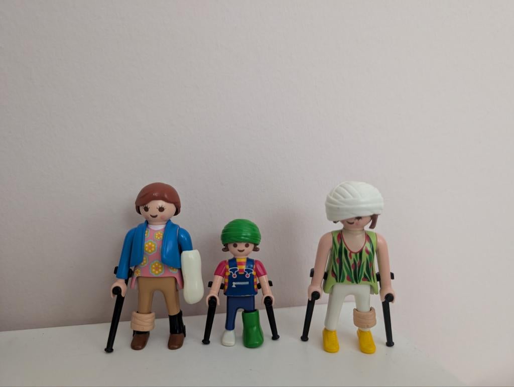 Playmobil poppetjes ziekenhuis, krukken, Kinderen en Baby's, Speelgoed | Playmobil, Ophalen of Verzenden, Zo goed als nieuw, Complete set