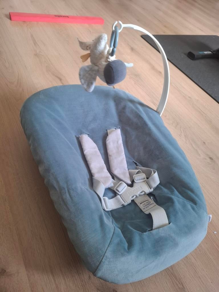 New Born set Tripp Trapp: Nieuw model inclusief hoes, speelt, Kinderen en Baby's, Kinderstoelen, Nieuw, Meegroeistoel, Gordel(s)