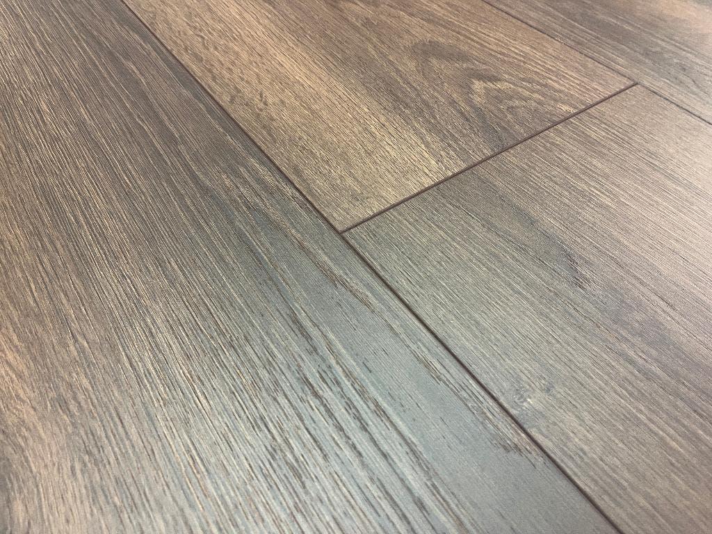 Laminaat Clay Oak 8mm 24,4cm breed AANBIEDING 67 80871 02, Ophalen of Verzenden, Nieuw, 75 m² of meer, Laminaat