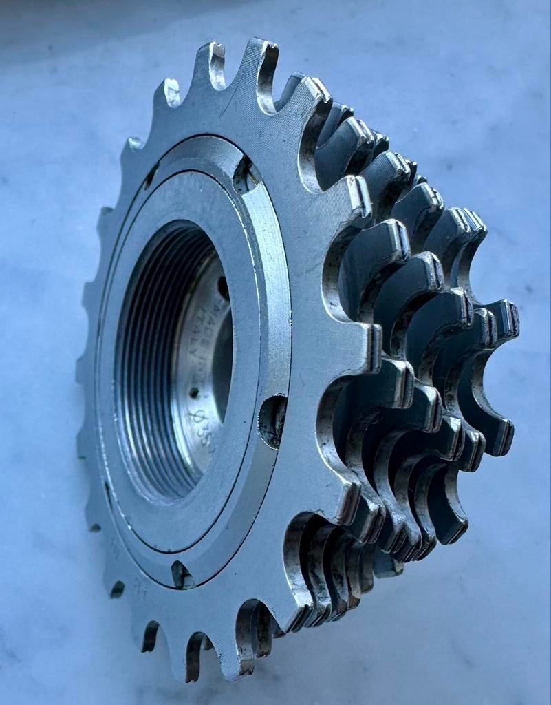 Kettingwiel Duplex voor rollenketting 10B-2 gehard 5/8x 3/8 Z = 16