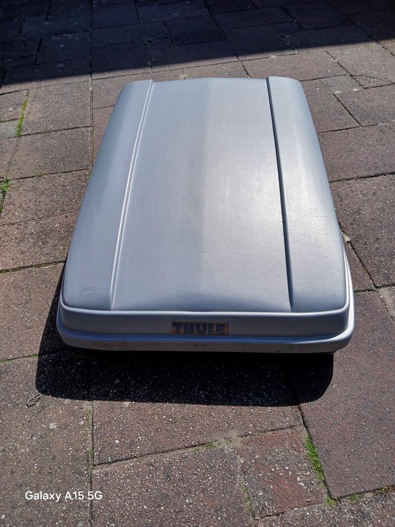 Thule Weekender Dakkoffer - Ruime Opslag voor Reizen, Ophalen of Verzenden, Gebruikt