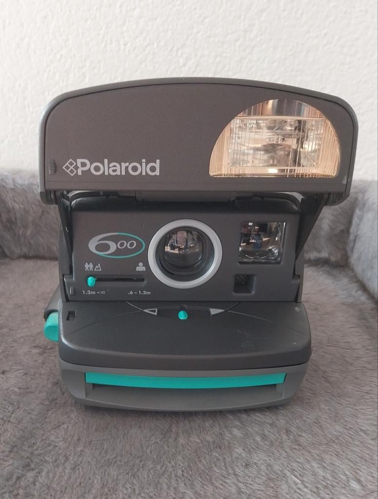 Polaroid 600 Instant Camera - Vintage Direct Ready, Audio, Tv en Foto, Fotocamera's Analoog, Ophalen of Verzenden, Zo goed als nieuw