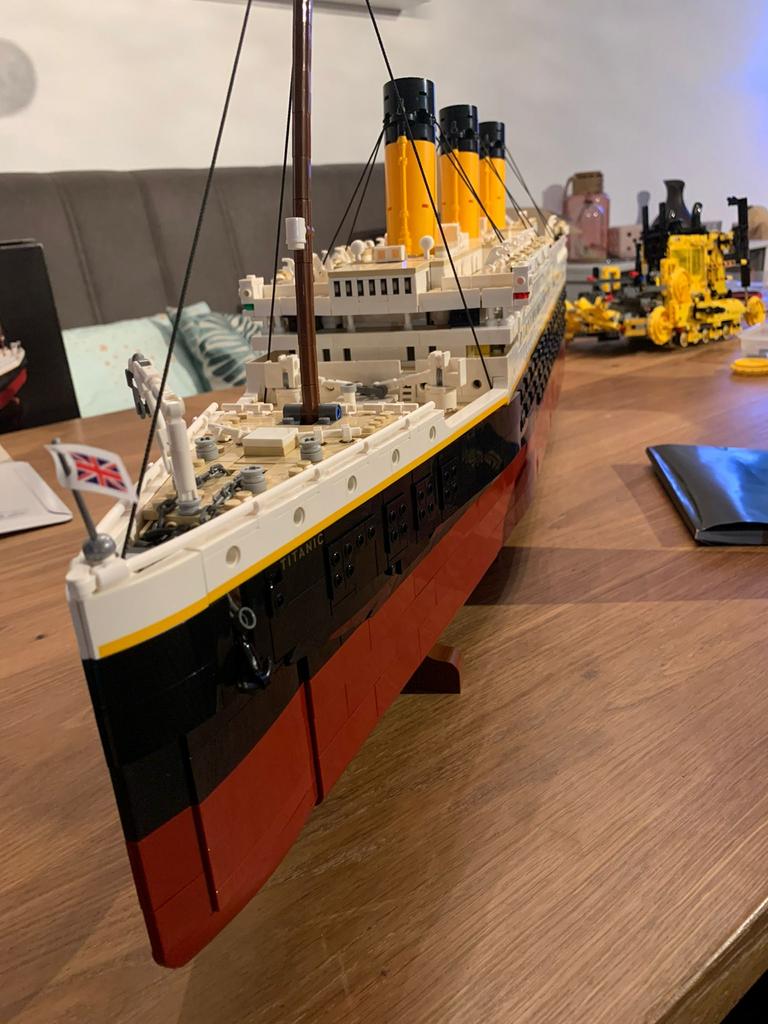 Lego Titanic (10294) inclusief doos en boekjes, Hobby en Vrije tijd, Modelbouw | Boten en Schepen, Ophalen of Verzenden, Zo goed als nieuw