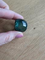 Nieuwe ring maat M 15 16 groen met glitter, Sieraden, Tassen en Uiterlijk, Ringen, Kunststof, Nieuw, Ophalen of Verzenden, Kleiner dan 17