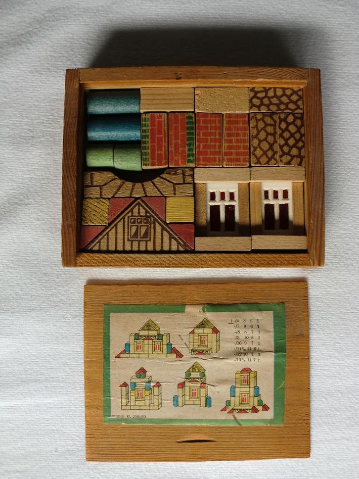 antiek houten blokjes doosje in bijna nieuwstaat, Antiek en Kunst, Antiek | Speelgoed, Ophalen of Verzenden