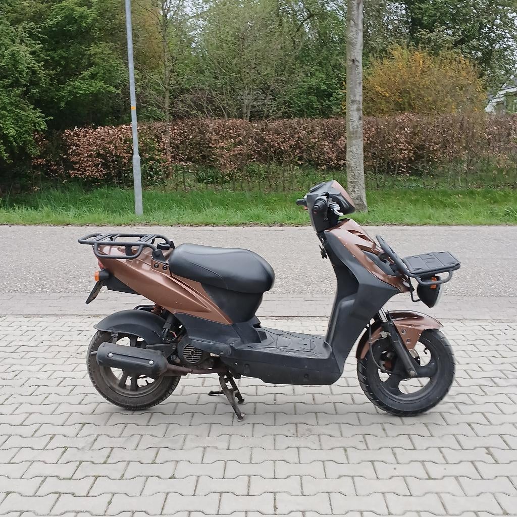 Kymco Agility Carry 50CC, Fietsen en Brommers, Scooters | Kymco, Ophalen, Gebruikt, Maximaal 45 km/u, 50 cc