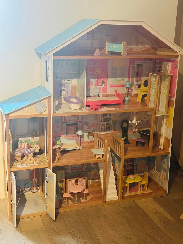 Groot hout barbiehuis van KidKraft, Kinderen en Baby's, Speelgoed | Poppenhuizen, Ophalen, Gebruikt, Poppenhuis